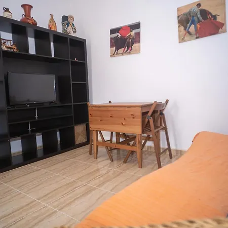 Apartment Con Patio Y Aire Acondicionado En El Centro De Conil - Es-180-31 Conil De La Frontera