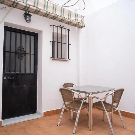 Apartment Con Patio Y Aire Acondicionado En El Centro De Conil - Es-180-31 Conil De La Frontera