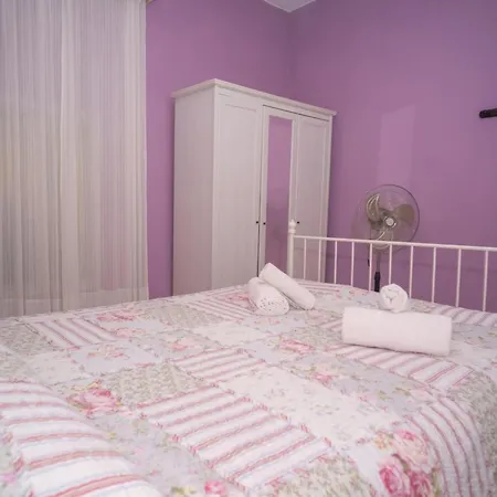 Con Patio Y Aire Acondicionado En El Centro De Conil - Es-180-31 Apartment *